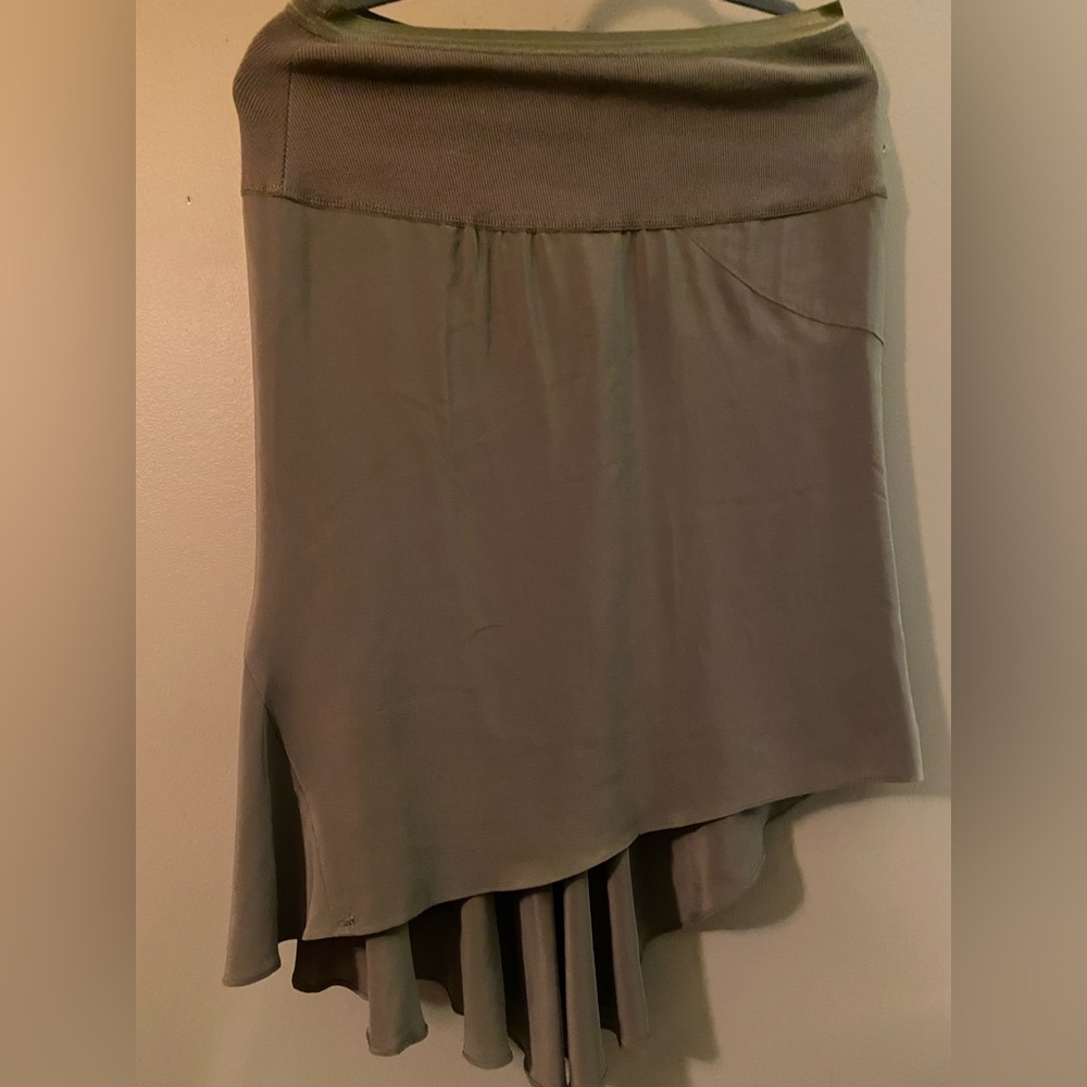 Elizabeth and James skirt with tags